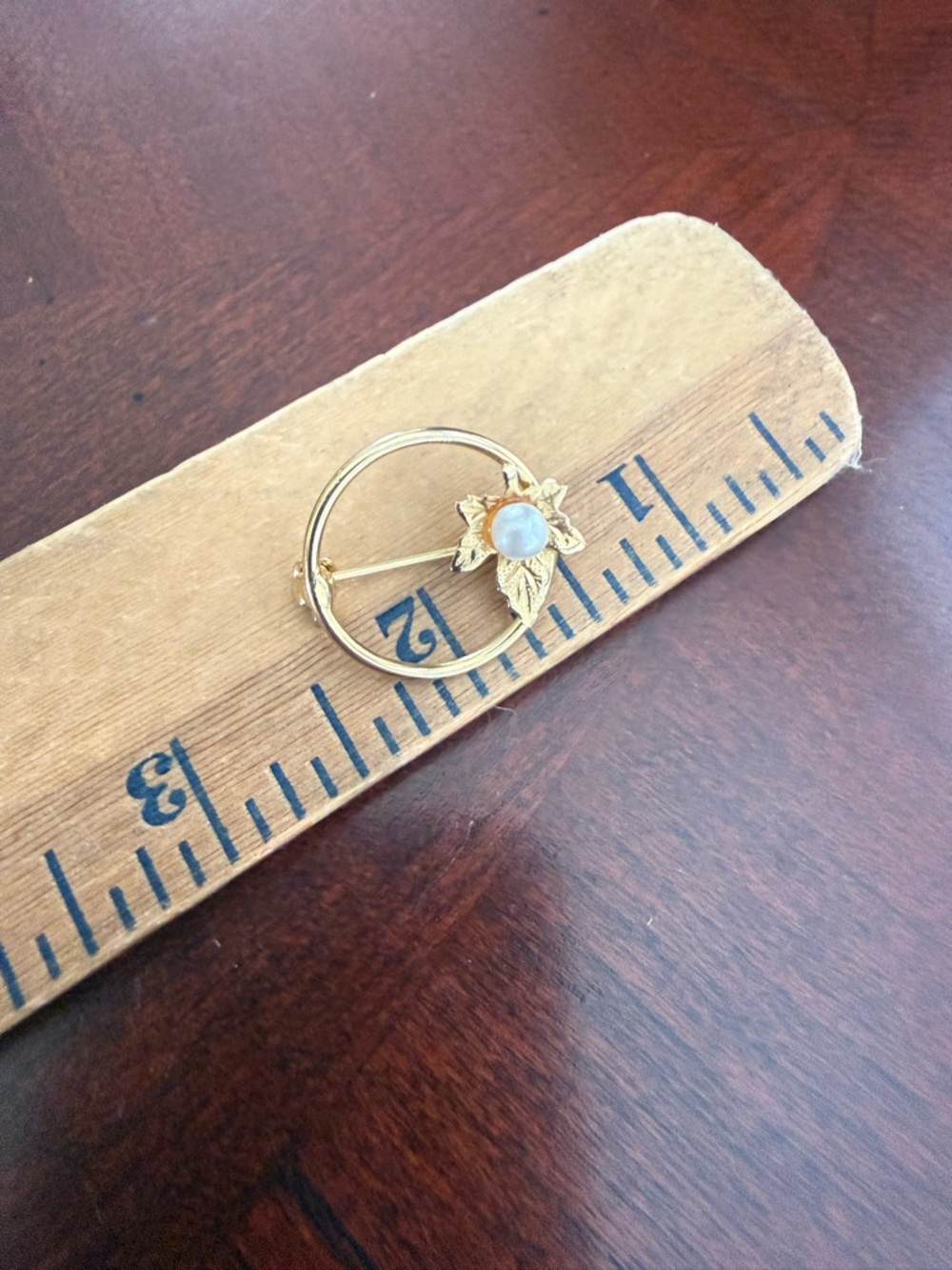 Vintage Gold Tone Brooch